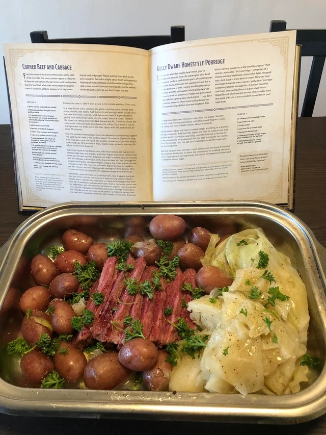 Разная вкусная и аппетитная еда "Пира Героев" вместе для всех любителей ДнД и настолок