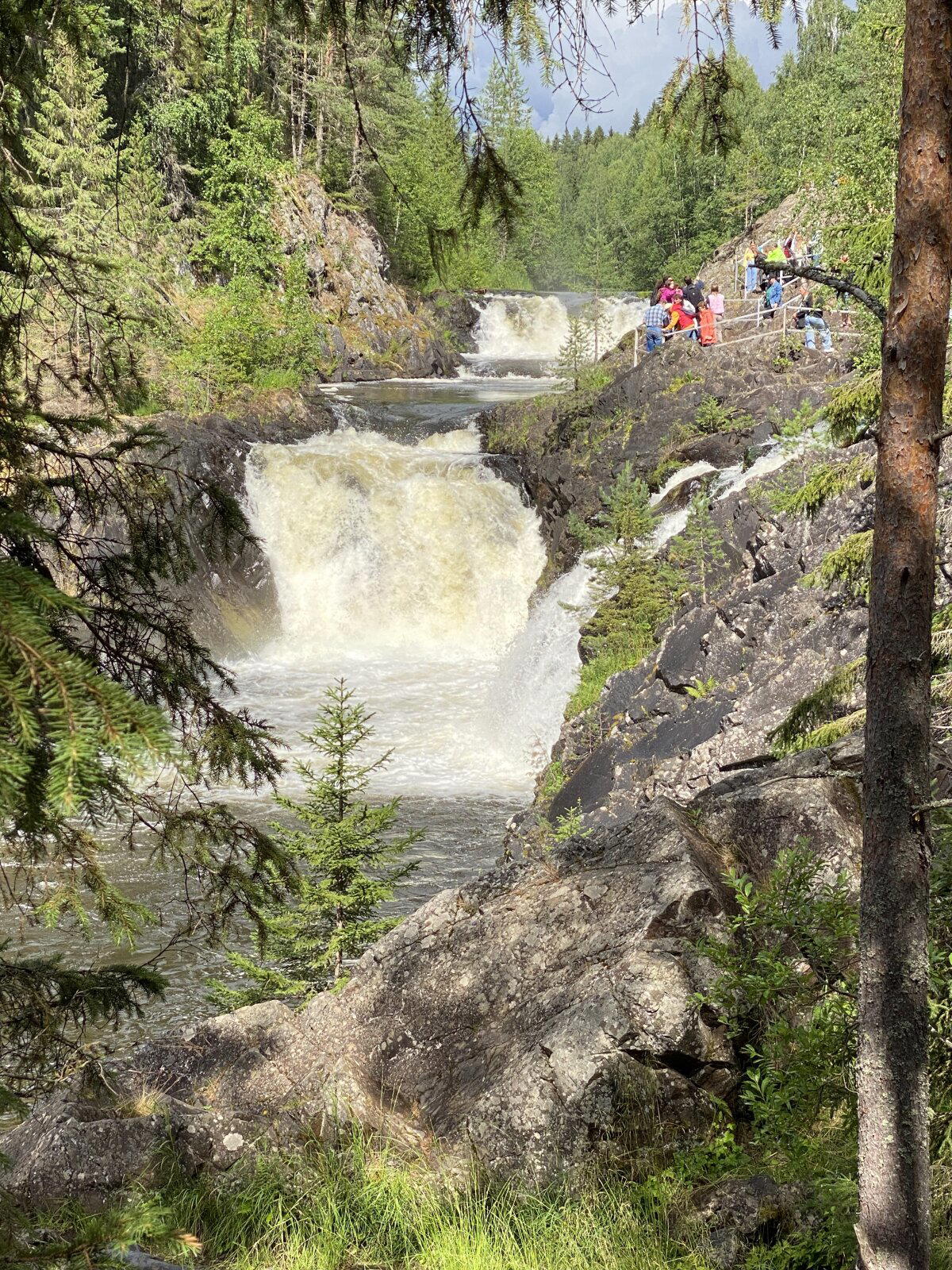 Водопад.