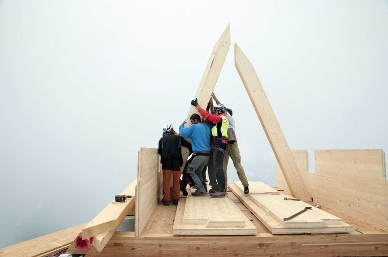 Высокогорный домик A-Frame для альпинистов