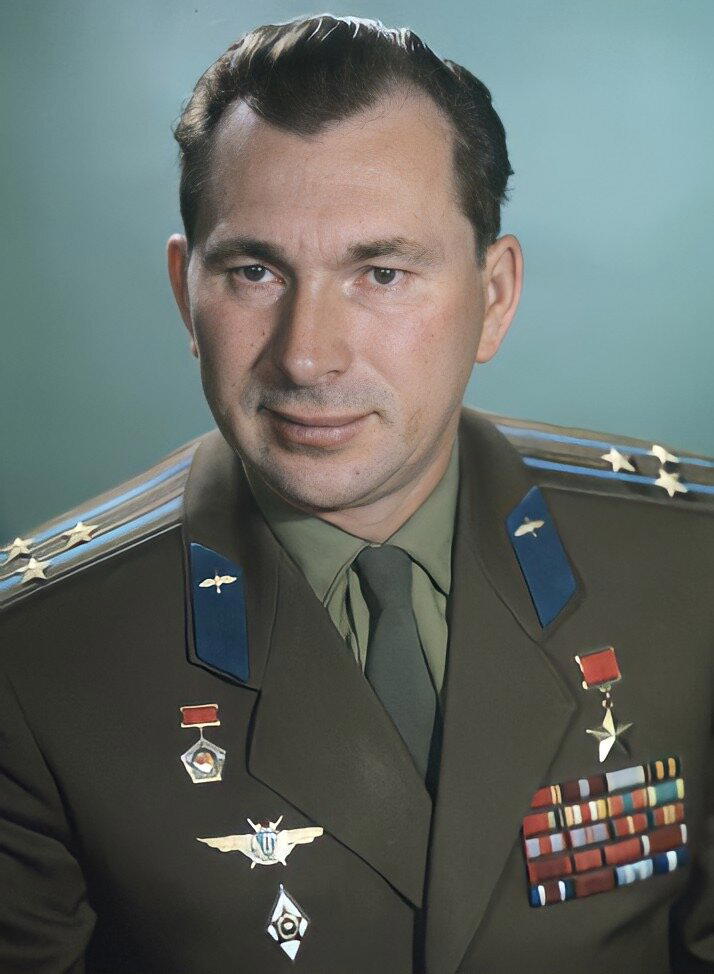 Коммандир Беляев.