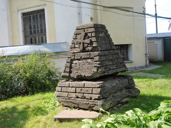 Некрополь XVIII века. Санкт-Петербург. 2010 год, месяц август