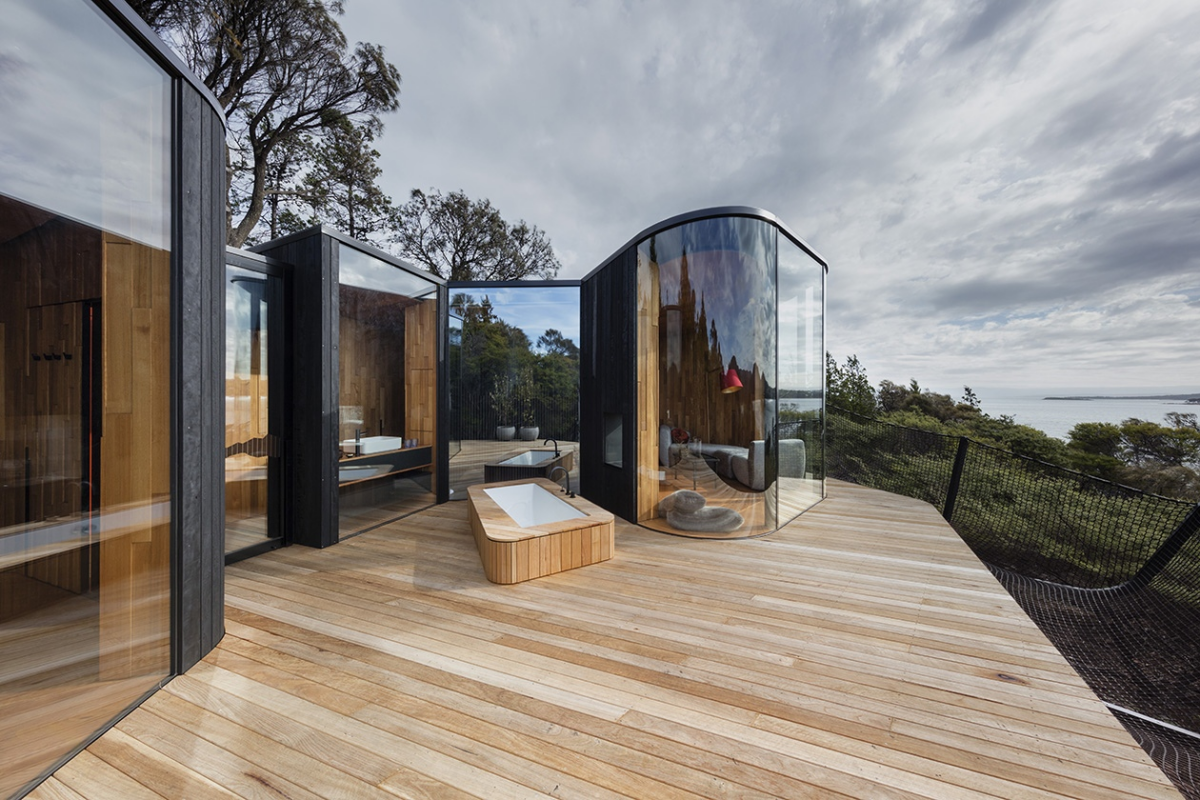 Freycinet Lodge Pavilions - волнообразные домики на скальном берегу Тасмании, Австралия