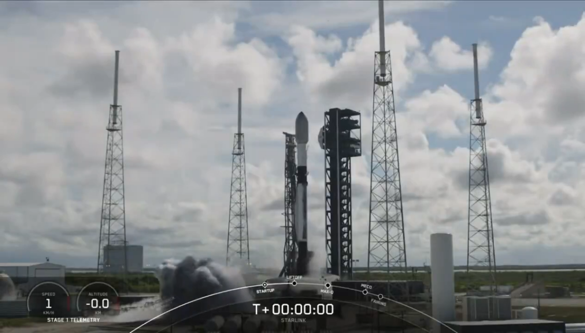 SpaceX отменила старт ракеты Falcon 9 после зажигания двигателей