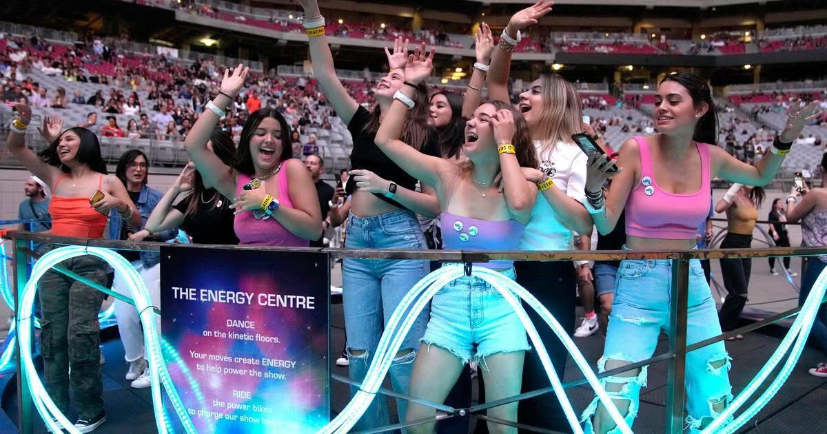 Coldplay снизили процент выбросов углекислого газа от концертов на 59%