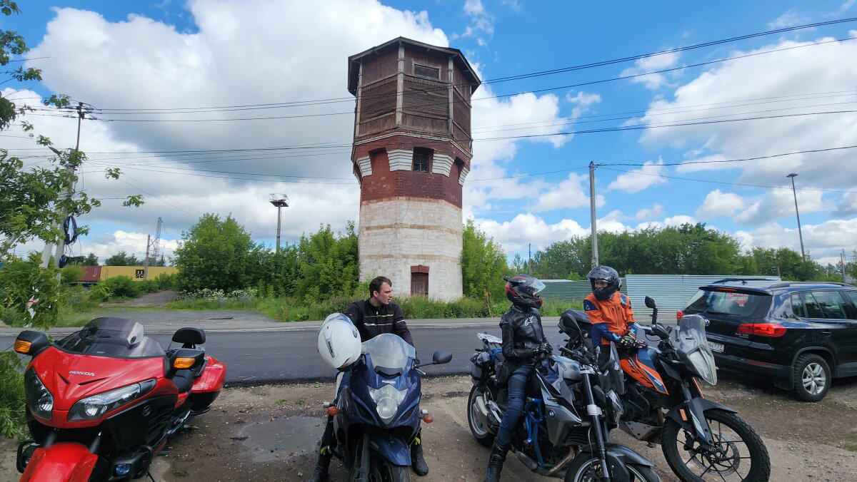Три шага от дома - Гжель