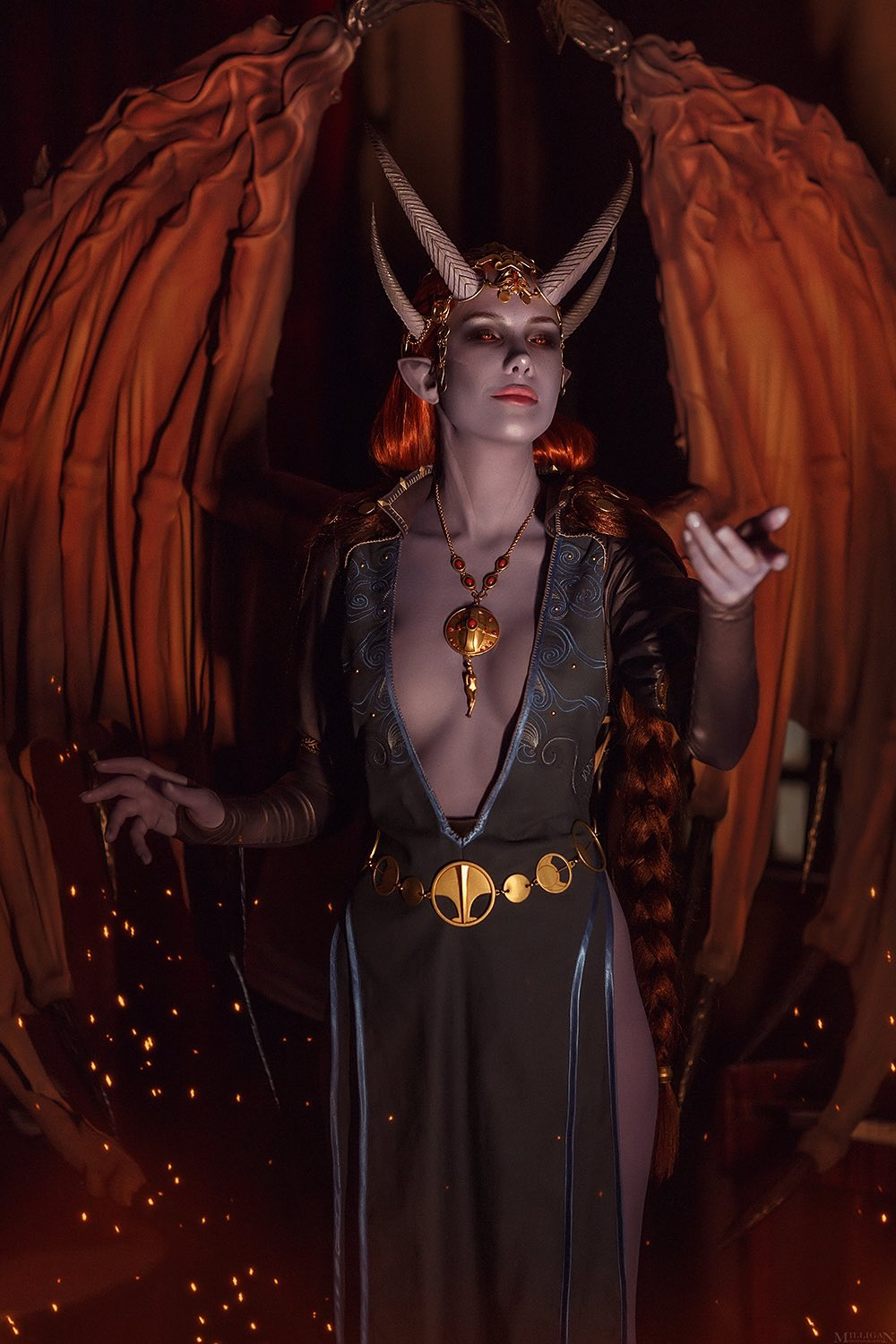 Еще один косплейный образ от Frau Haku. Полудьяволица Мизора из игры Baldur`s Gate 3