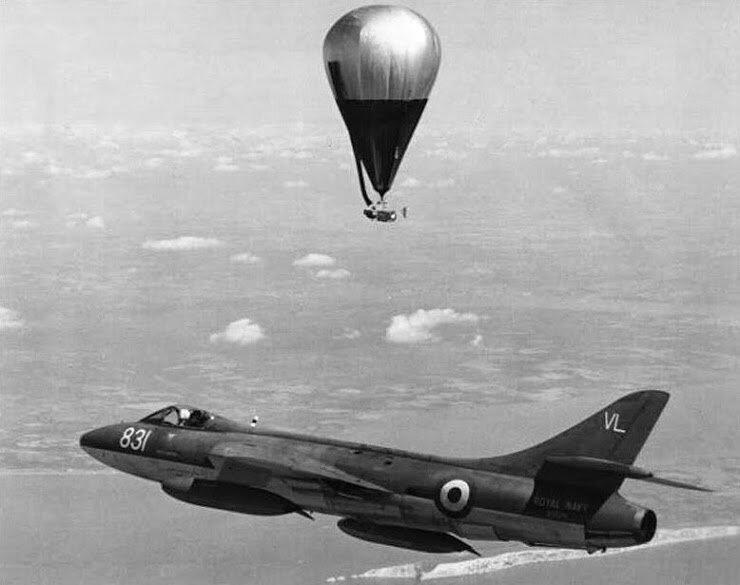 Шар Double Eagle II над британским графством Дорсет