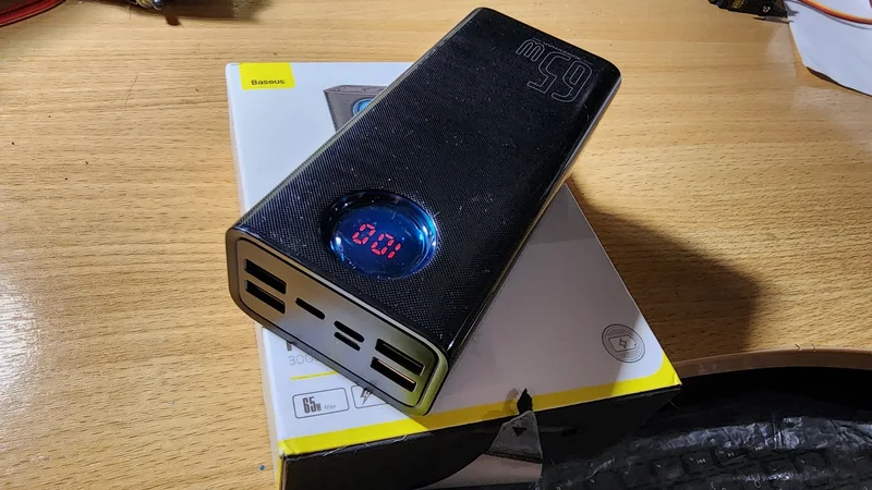 10 внешних аккумуляторов для зарядки смартфона