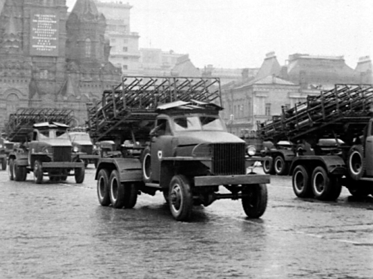 БМ-31-12 на базе Studebaker US6.