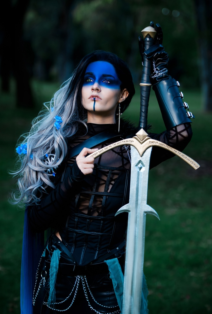 Яша - варвар из суровых земель Йорхаса, 2 кампания Critical Role (персонаж Эшли Джонсон)