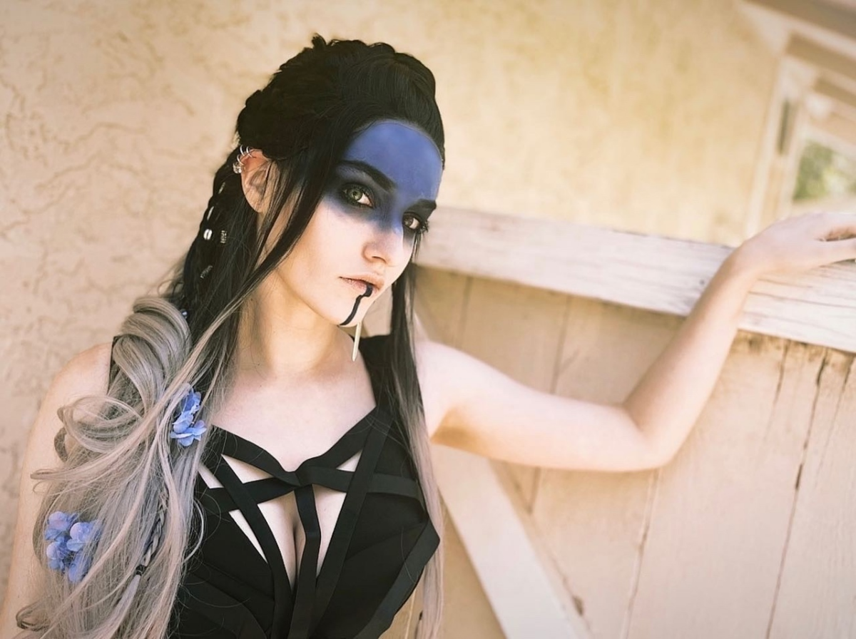 Яша - варвар из суровых земель Йорхаса, 2 кампания Critical Role (персонаж Эшли Джонсон)