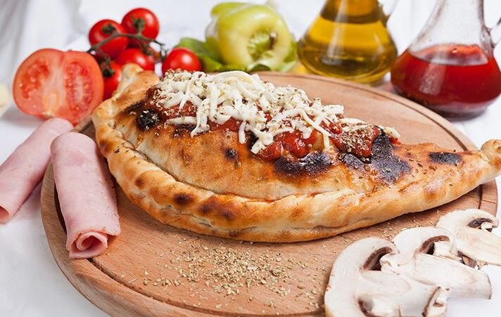 День кальцоне