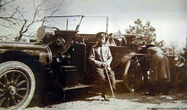 Император Николай II и его авто "Дэлонэ-Бельвиль", 1906 год