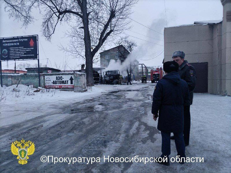 Двое человек пострадали при взрыве на автоматической АЗС под Новосибирском
