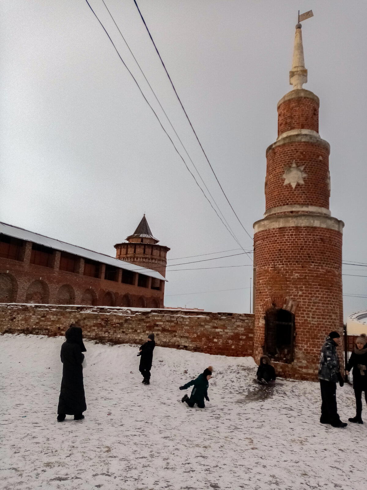 Башня из красного кирпича