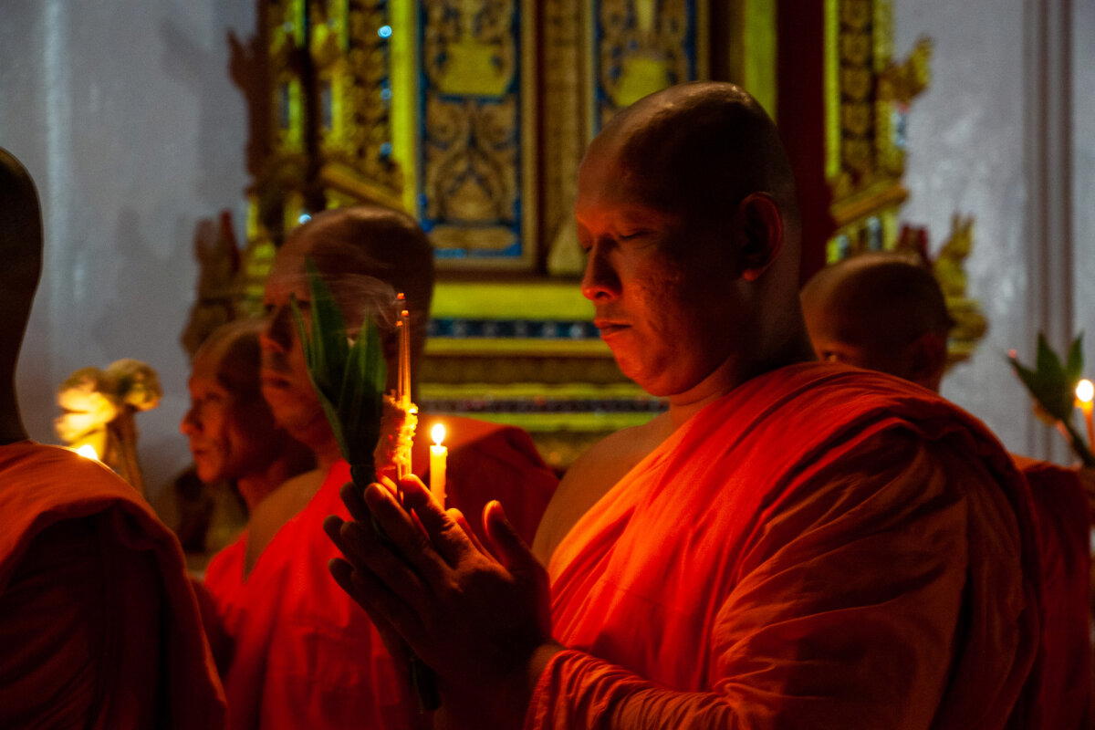 Visakha Bucha в Таиланде