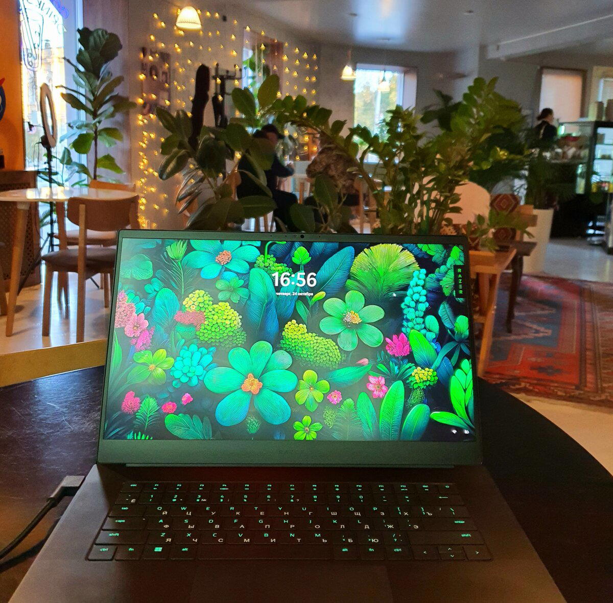 процессор i7 12800H на 14 ядер и 3070Ti на 8 Гб, 2К IPS дисплей