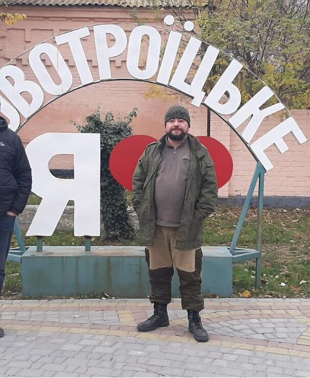 На фото резал соучастников чтобы не светить. Слева от меня плечо Валеры.