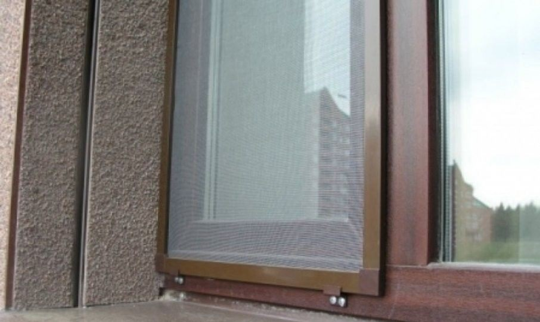 Это так называемые Z-образные крепления.