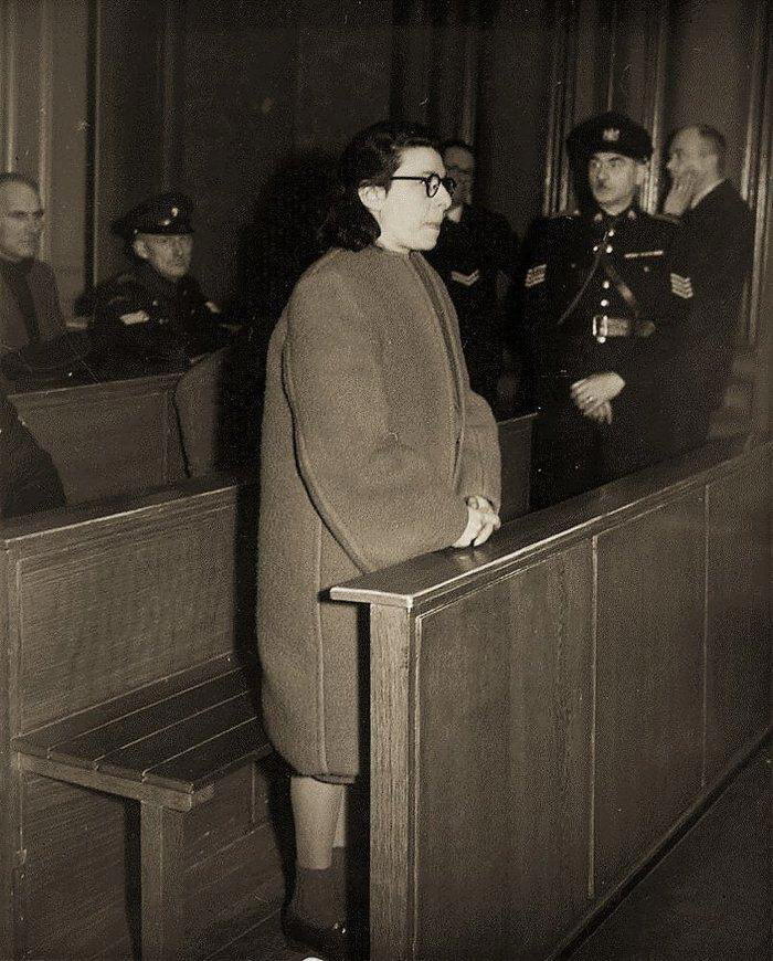 Анс ван Дейк перед Специальным судом в Амстердаме, февраль 1947 года.