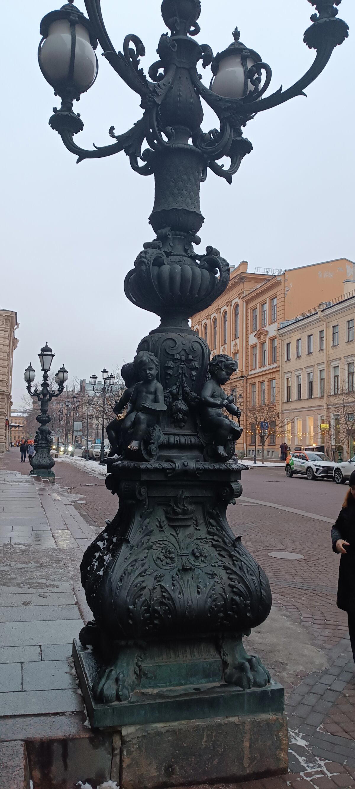Питер и наверное наивный дурачок