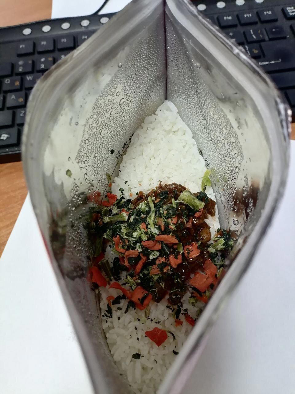 Обзор китайского риса быстрого приготовления со вкусом мяса в тайваньском соусе KOUDA MIFAN