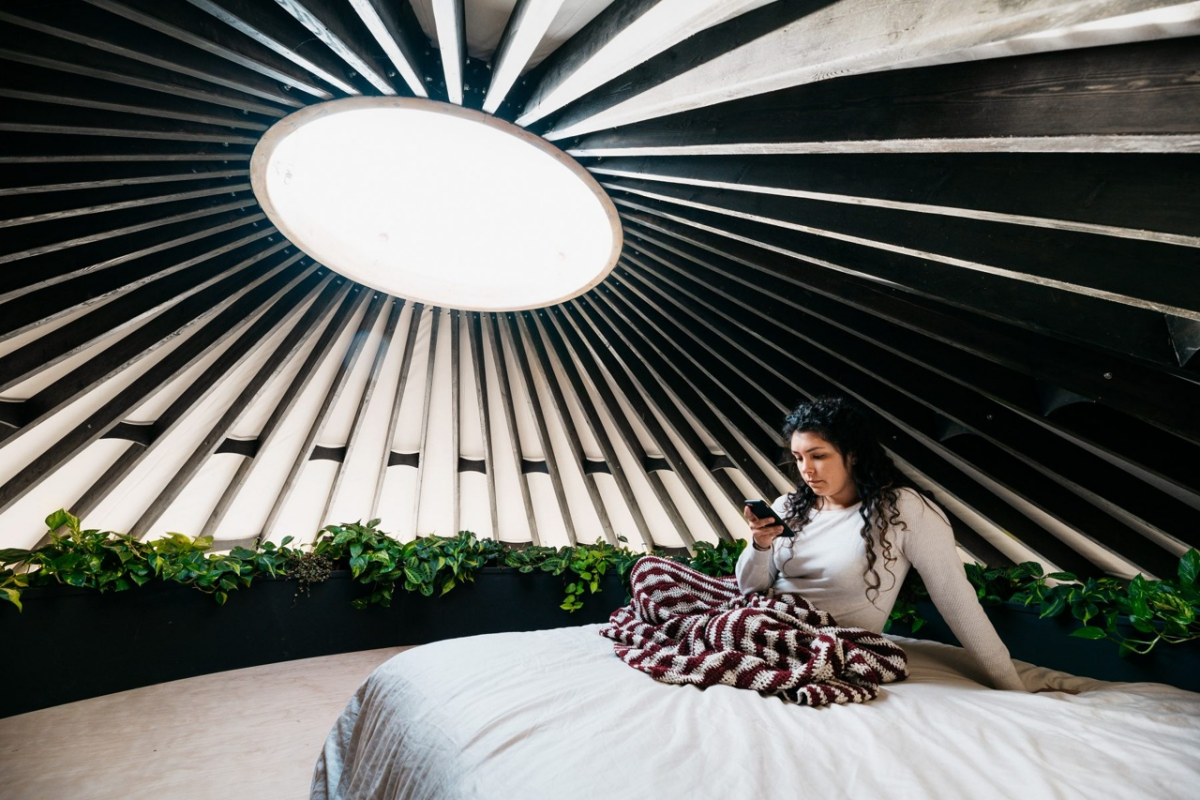 Эта юрта построена, как руководство для каждого от создателей сайта Do It Yurtself