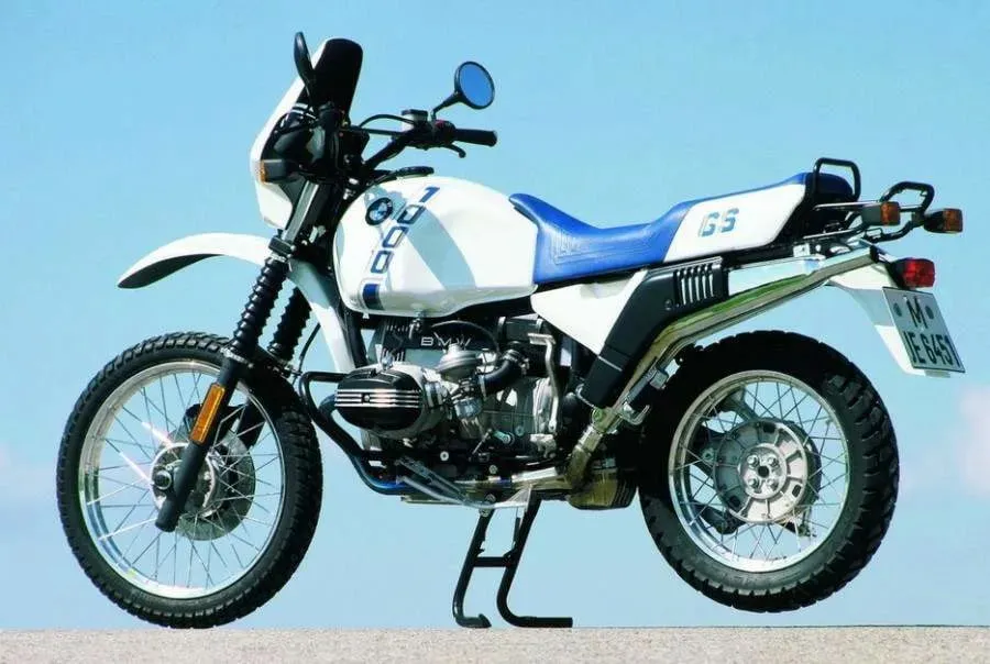 BMW GS с крылом