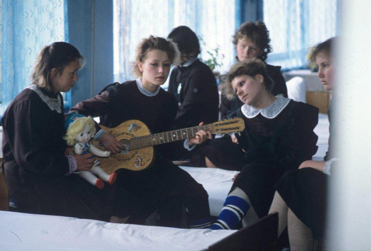 Рязанская женская колония для несовершеннолетних, 1989 год. Фотограф: Олег Ласточкин.