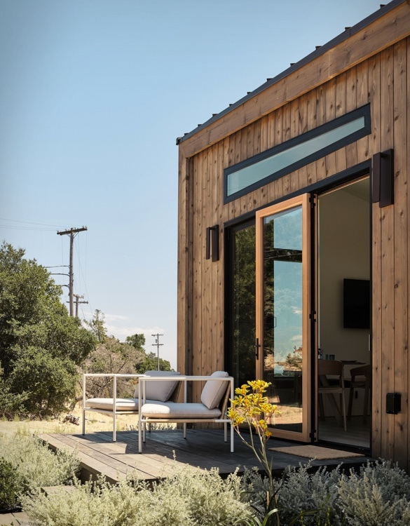 Дом Abodu Backyard Home - сборный дом минималистичен, с изюминкой в скандинавском стиле и жилой площадью около 46 квадратных метров