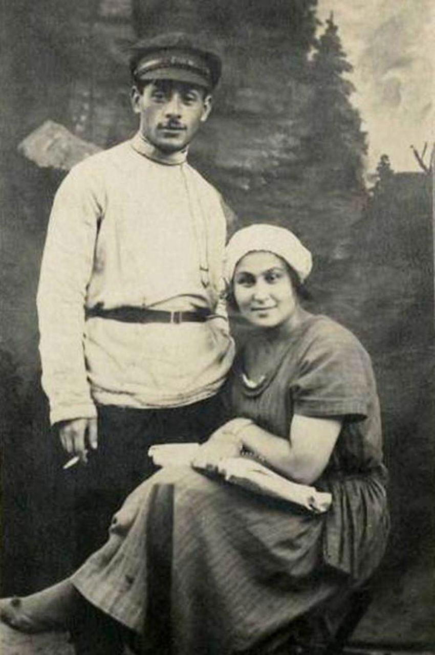 Генрих Ягода с женой Идой Авербах, СССР, 1930-е.