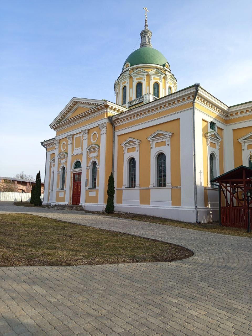 Внутри Кремля