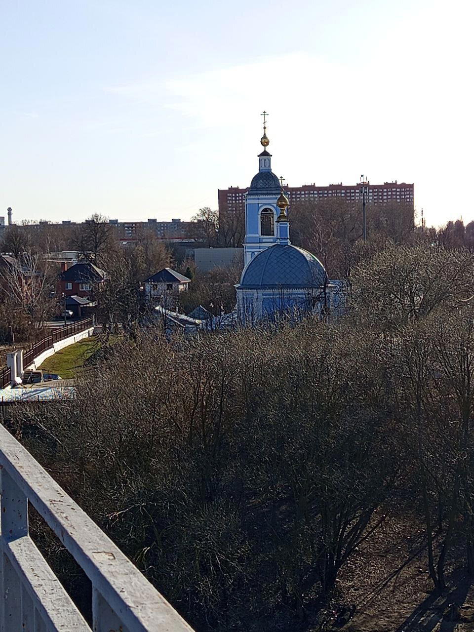 Храм Иоанна Златоуста. Вид с Новлянского моста.