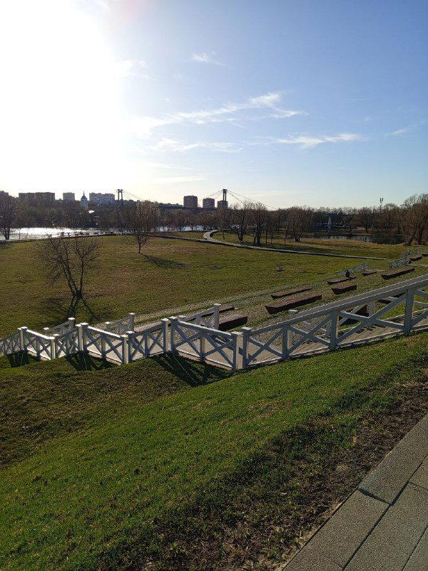 Вид на Москва-реку со стороны усадьбы Кривякино.