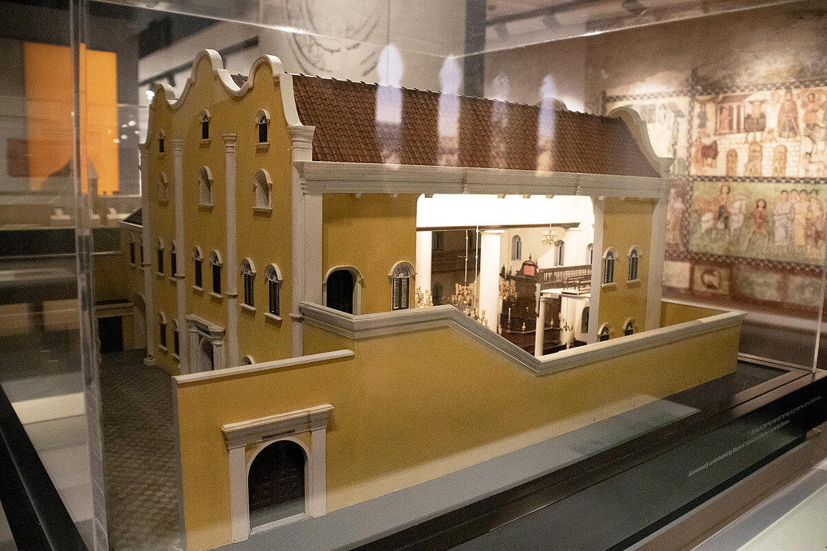 Синагога на Кюрасао, нидерландской колонии Карибском море. Основана в 1730 г.