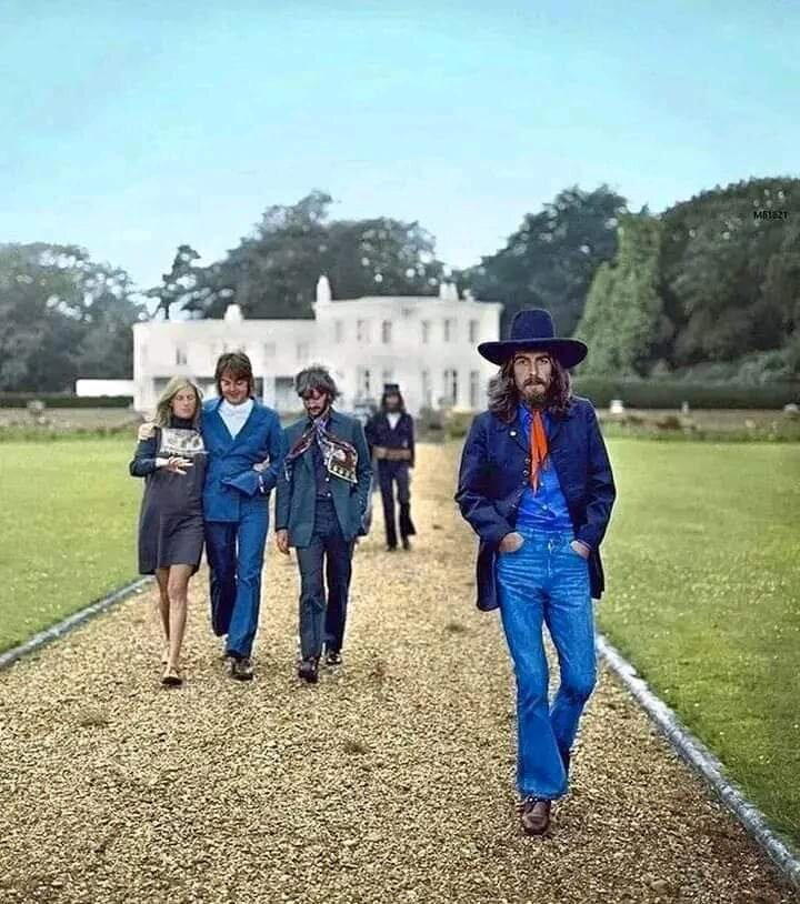 Одни из последних фотографий1969