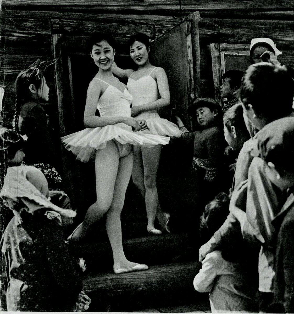 Балерины из бурятского улуса, СССР, 1973 год.