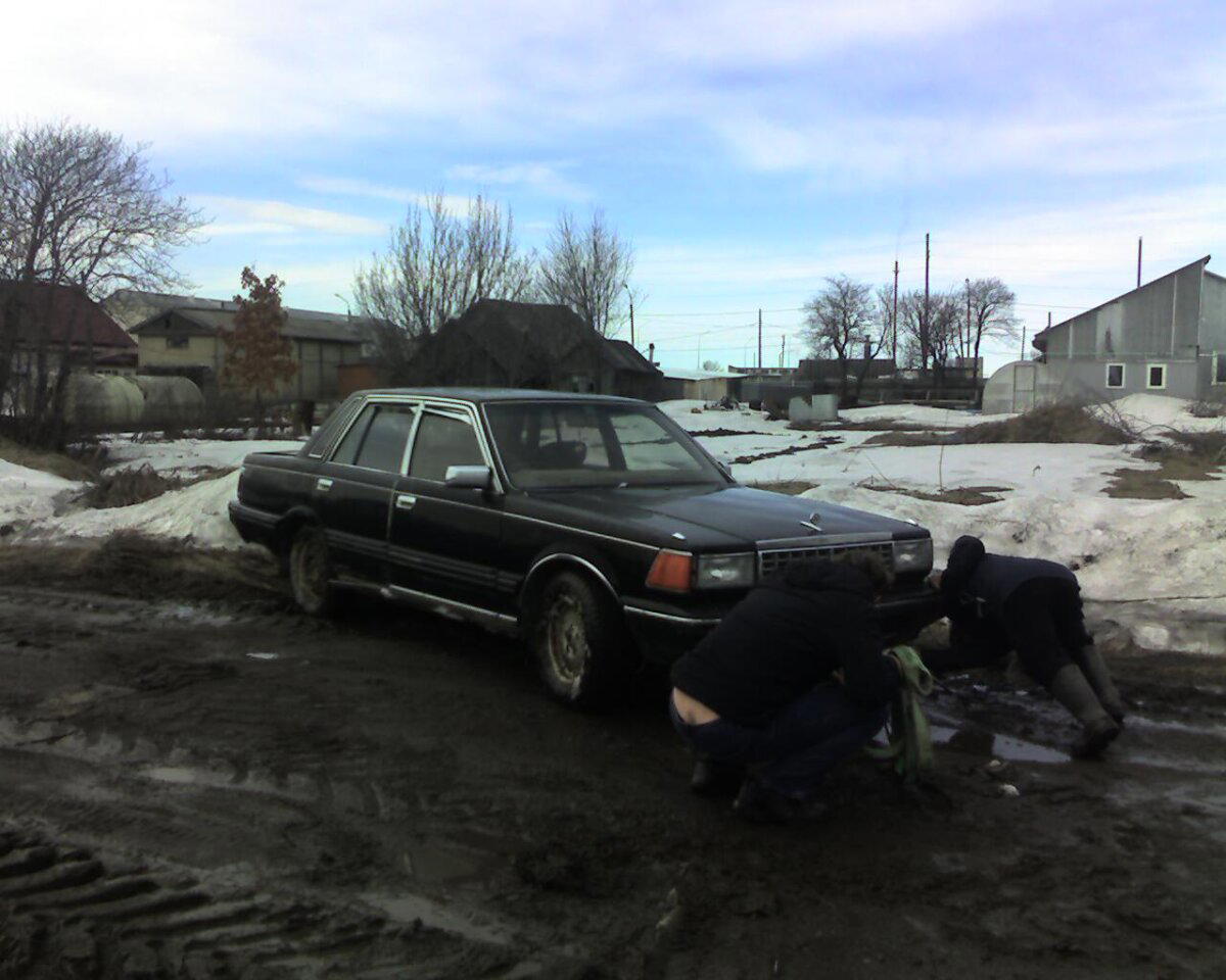 Невероятный вестерн / Покупка и доставка Nissan Cedric Y30'1984