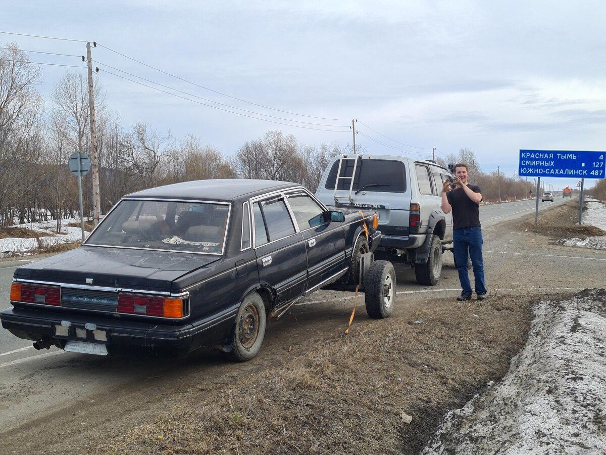 Невероятный вестерн / Покупка и доставка Nissan Cedric Y30'1984