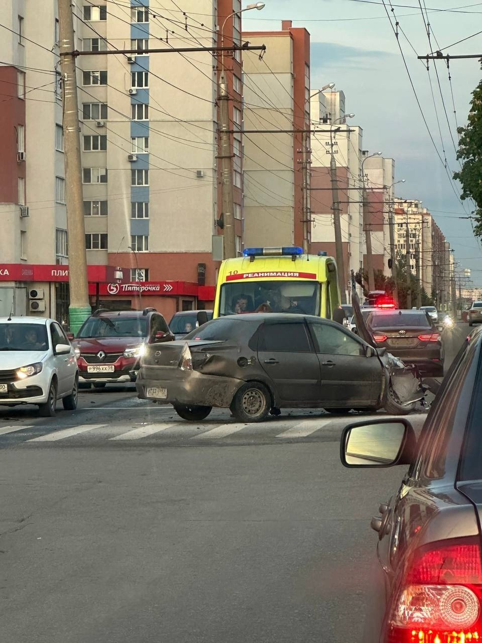 Ну какой красный, что вы?!