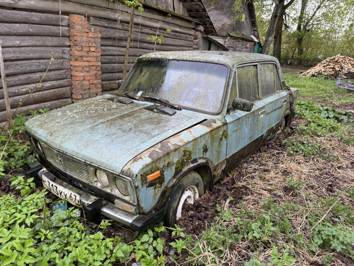 Врос в землю по ступицы...