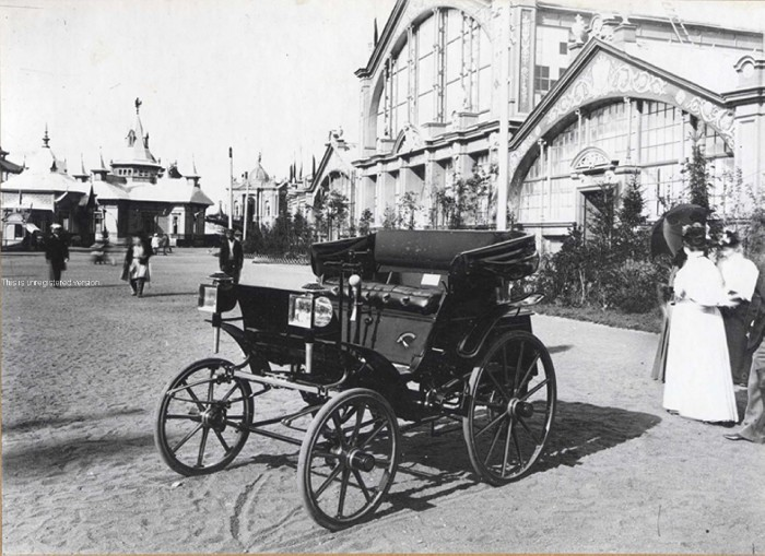 Автомобиль Е. А. Яковлева и П. А. Фрезе (1896).