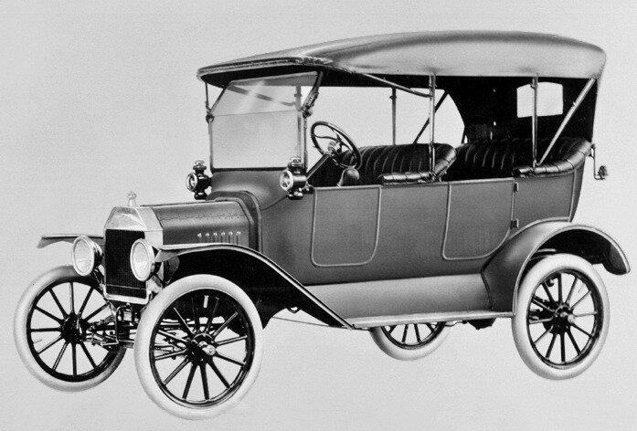Автомобиль «Форд-Т» (1913).