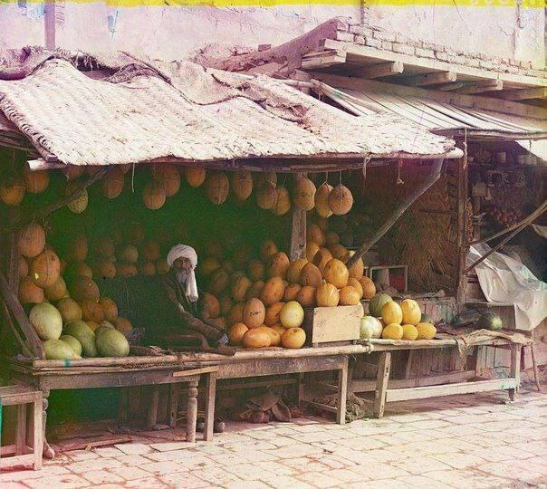 Торговец дынями. Самарканд. Российская империя, 1908 год