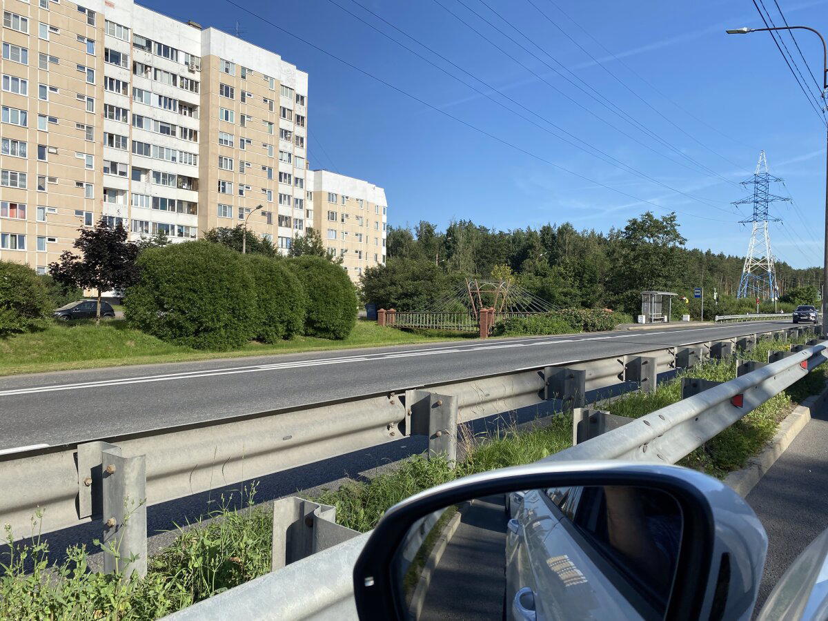 Просто симпатичный мостик через овраг в Сестрорецке.