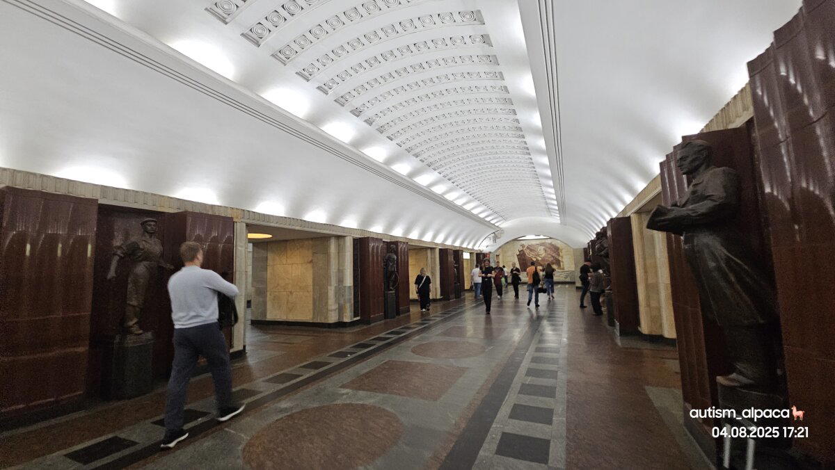 Тут всякие цифры... но сегодня 040825 и мой 10415 день жизни: еду на кастинг