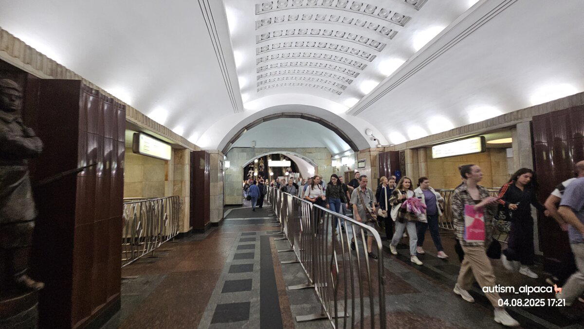 Тут всякие цифры... но сегодня 040825 и мой 10415 день жизни: еду на кастинг