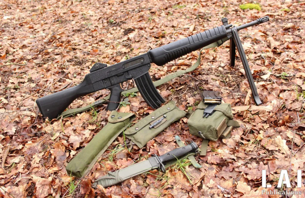 Сингапурская CIS SAR-80