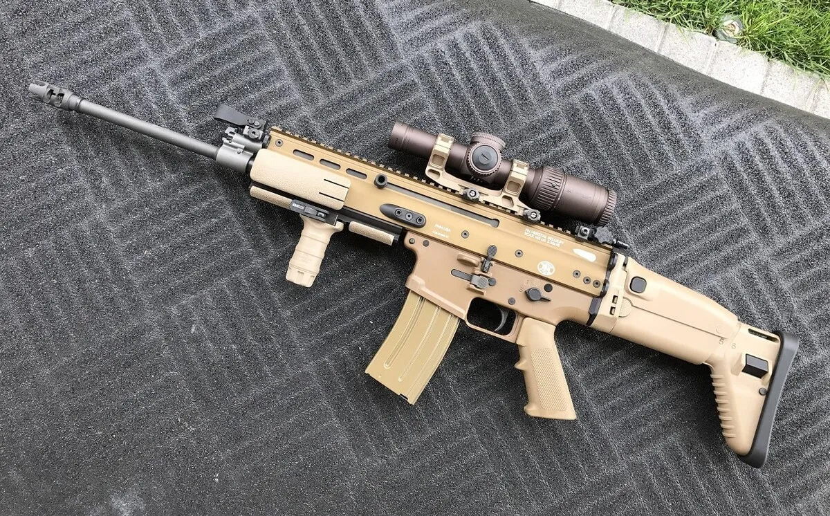 ... и FN SCAR