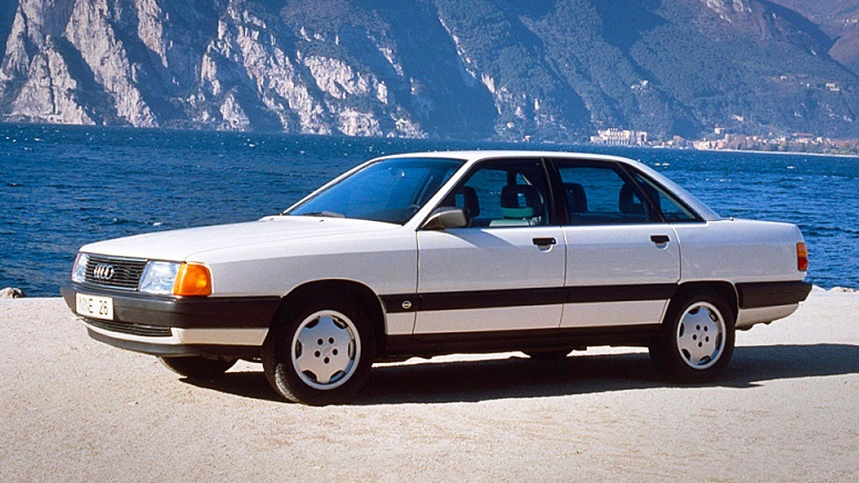 Audi 100 (C3) фото с сайта: https://a.d-cd.net/a4ffa0as-960.jpg